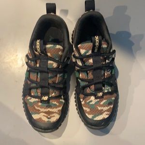 Excellent condition new balance kids sneakers